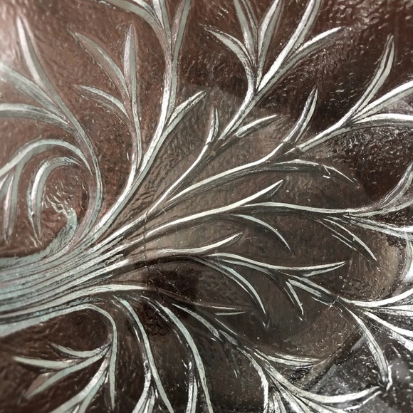 Vintage Indiana Glass Cabbage leaf Pebble Twiggy leaf candy dish sweet - Picture 6 of 6